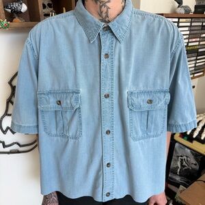 Vintage 2000s Cropped Light Blue Textured S/S Button Down Trail Shirt ~ Size XL